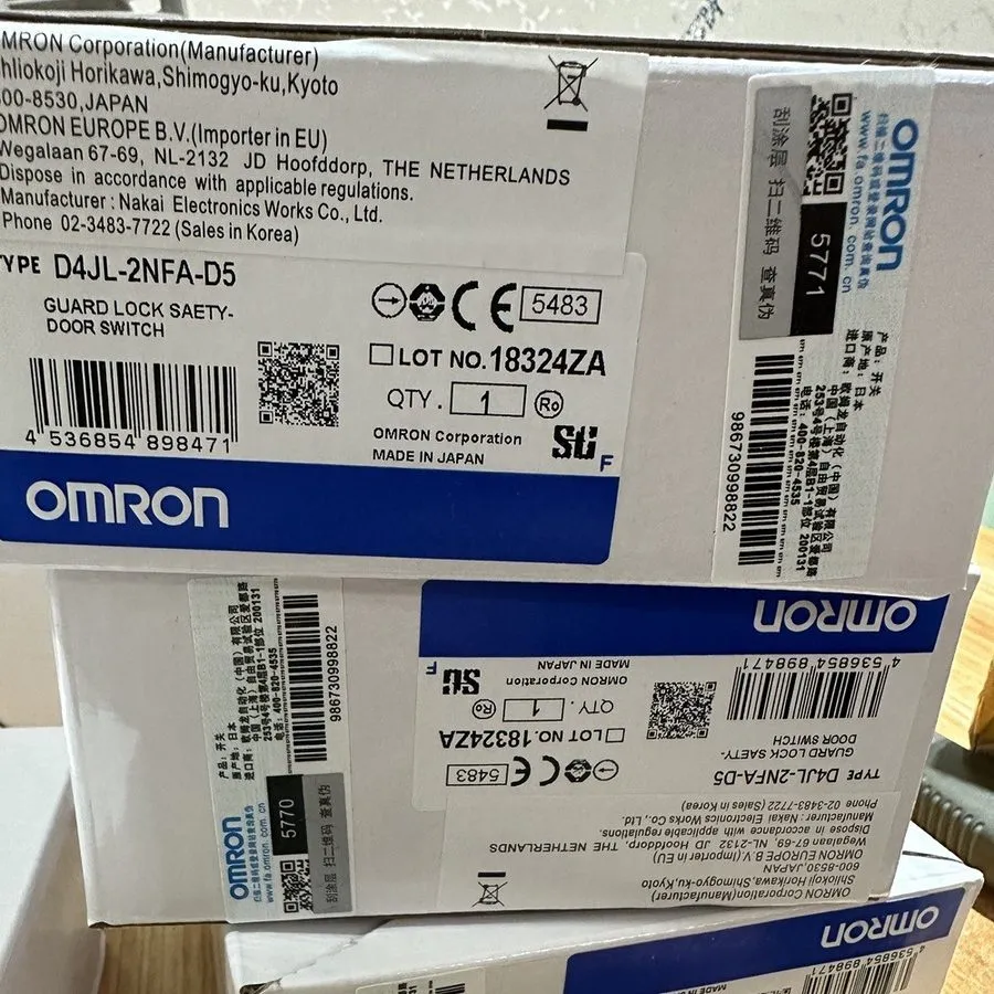 Коммутатор Electromagnetic lock safety door switch D4JL2NFAD5 Omron