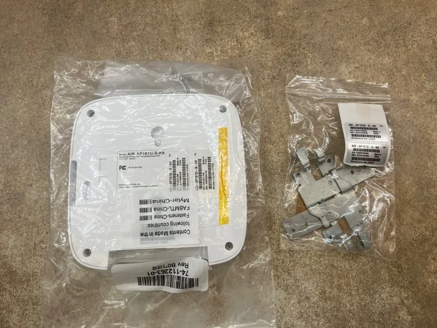 Точка доступа Wi-Fi Cisco Aironet Series Access Point AIR-AP1815I-B-K9 802.11ac 
