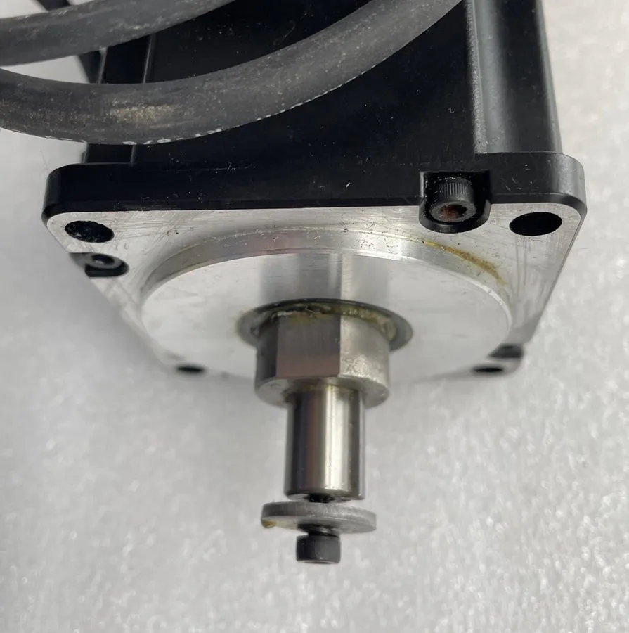 Серводвигатель GE FANUC A06B-0113-B178 0.5/3000 AC SERVO MOTOR