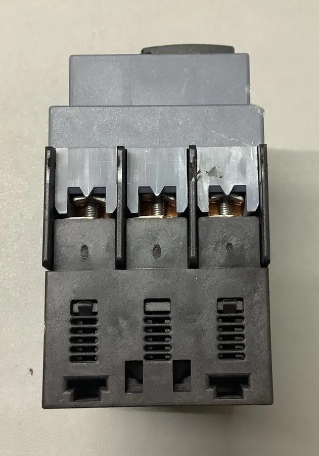 Автоматический выключатель Siemens 3RV2011-1HA10 Motor Protection Circuit Breake