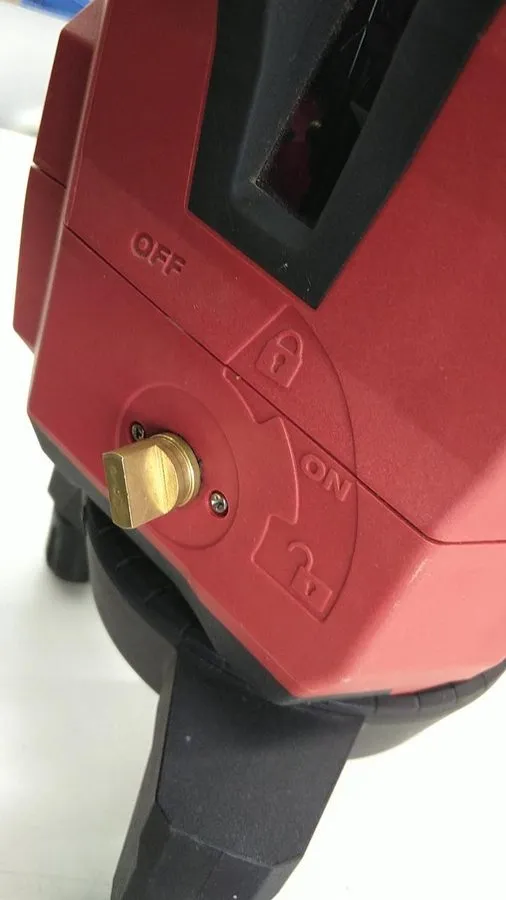 Нивелир HILTI Rotary Laser Level PM40-MG Multi-line with 3 Green Lines Batteries — фото лота 2