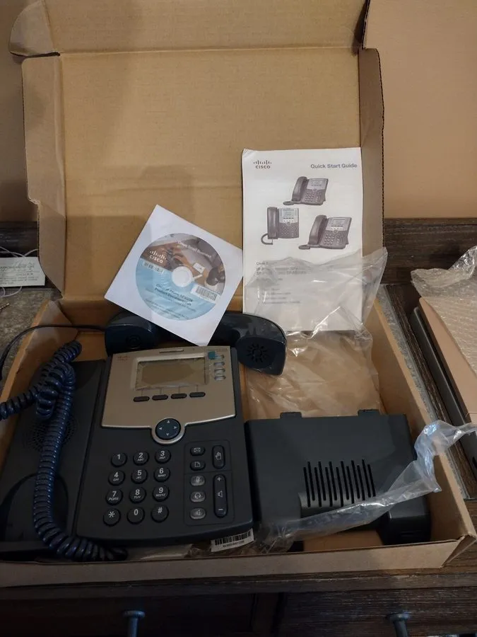 IP-телефон Cisco SPA 504G 4-Line, 2-Port Switch PoE IP Phone