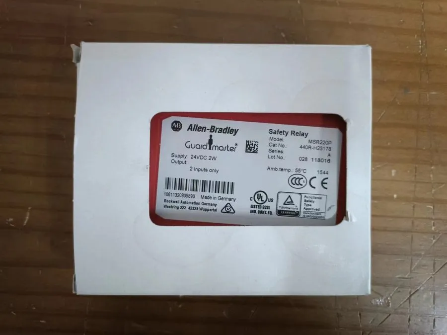 Реле безопасности MSR220P 440R-H23178 Safety Relay 24VDC