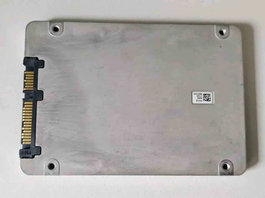 SSD-накопитель Intel D3-S4610 960GB 2.5" Enterprise SATA SSD (SSDSC2KG960G8) 100 — фото лота 1