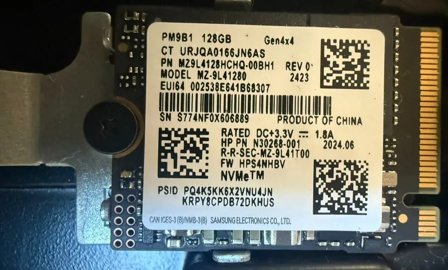 SSD-накопитель Samsung PM9B1 256GB M.2 2230 NVMe PCIe Gen4 Internal SSD