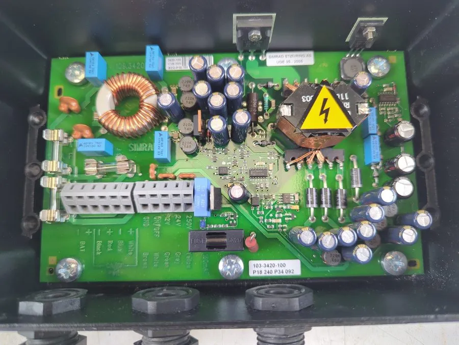 Блок питания Simrad RS4050 Boat Marine Radar Chartplotter Power Supply CA CX CR  — фото лота 1