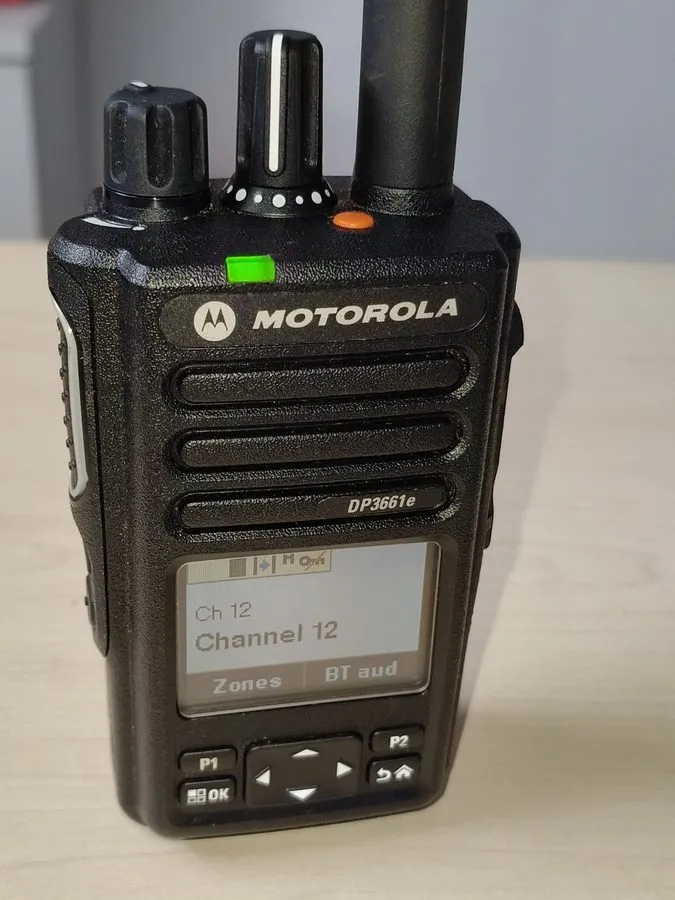 Антенна Motorola DP3661E UHF Radio + Charger + Belt clip