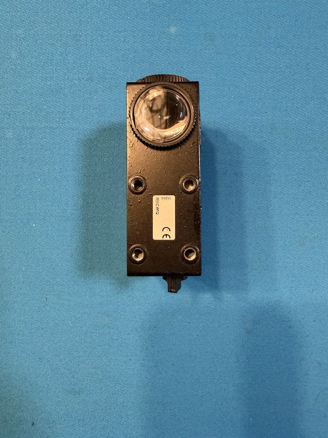 Фотоэлектрический датчик Banner R55CW1Q Unshielded DC Solid State Photoelectric  — фото лота 1