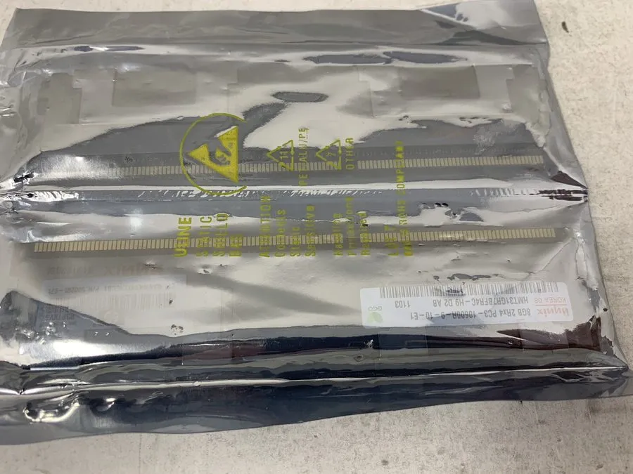 Модуль памяти LOT 10 Hynix 8GB PC3 10600R DDR3 2RX4 Server RAM (HMT31GR7BFR4C-H9