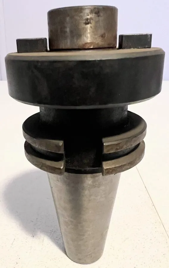 Режущий инструмент CAT40 Briney 1 1/4 PILOT O.D. 1/2 KEY FACE MILL TOOL HOLDER B — фото лота 2