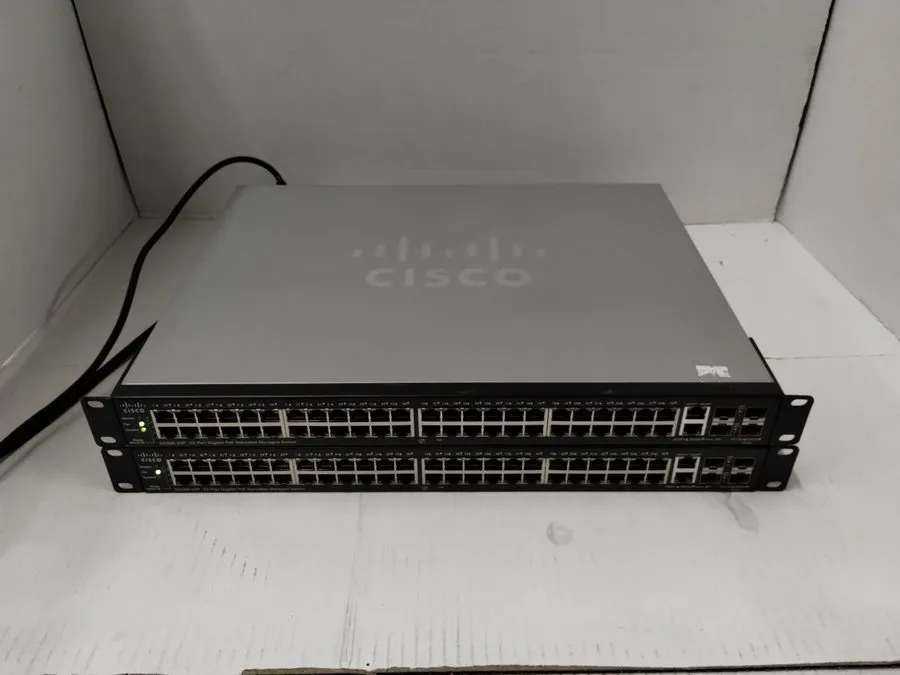 Коммутатор Cisco SG500-52P 52-Port Gigabit Stackable PoE Managed Ethernet Switch