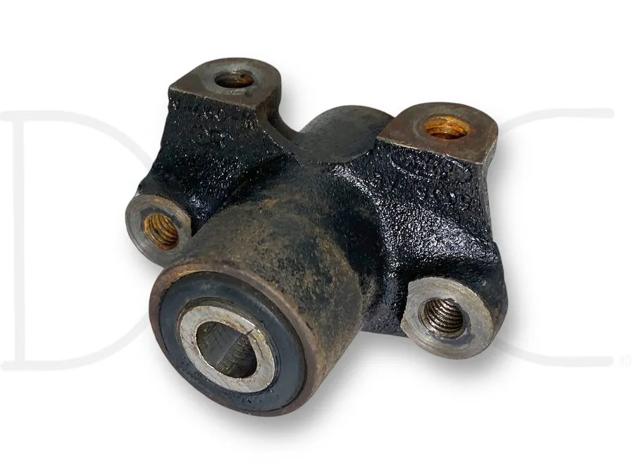 Такелажная скоба 99-04 Ford F250 F350 4X4 4WD Front Shackle Frame Mount Bracket  — фото лота 1