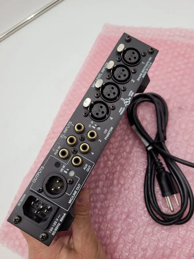Микшерный пульт Shure SCM268 4 Channel Microphone Mixer Black — фото лота 2