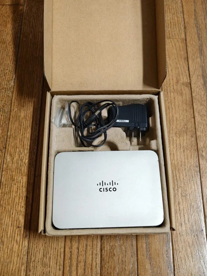 Маршрутизатор CISCO Z1-HW-US Meraki Z1 Cloud Managed Teleworker Gateway (US Plug