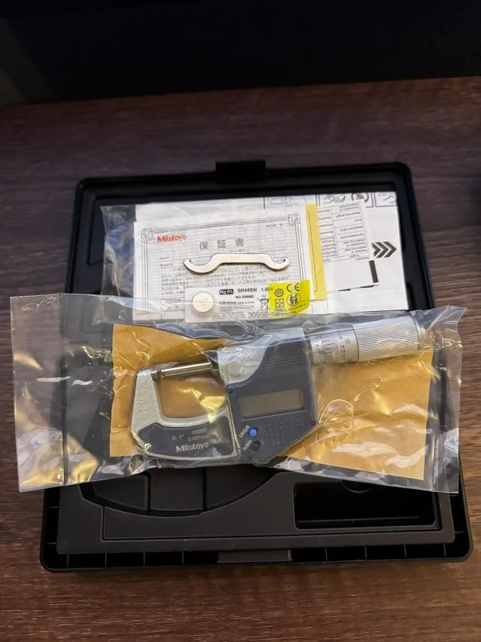 Микрометр Mitutoyo 0-1” 293-832-30 Digital Micrometer w/Hard Case