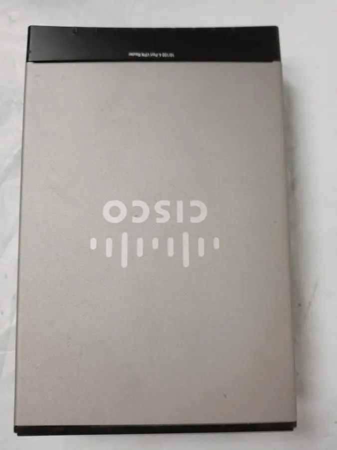 Маршрутизатор Cisco Small Business RV042 V03 Gigabit WAN Router NO AC ADAPTER