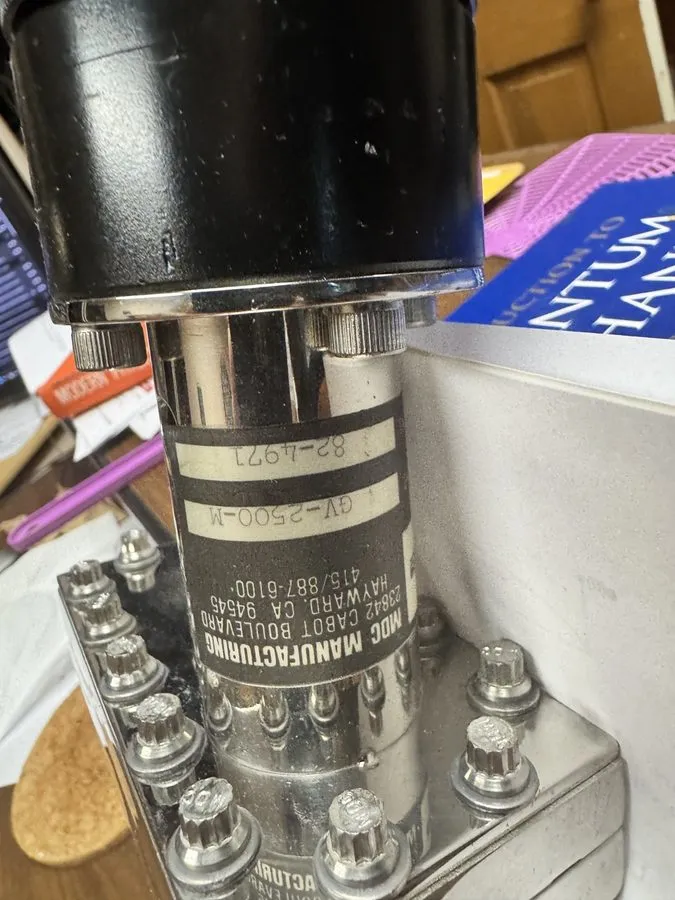 Трубопроводная арматура MDC GV-2500-M 4.5" CFF with 2.5" apperature High Vacuum  — фото лота 1