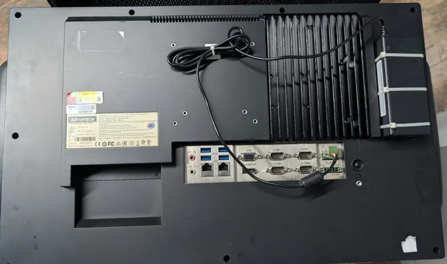 IIoT-устройство Advantech PPC-4211W-R3AE Fully Functional with Power Cord — фото лота 1