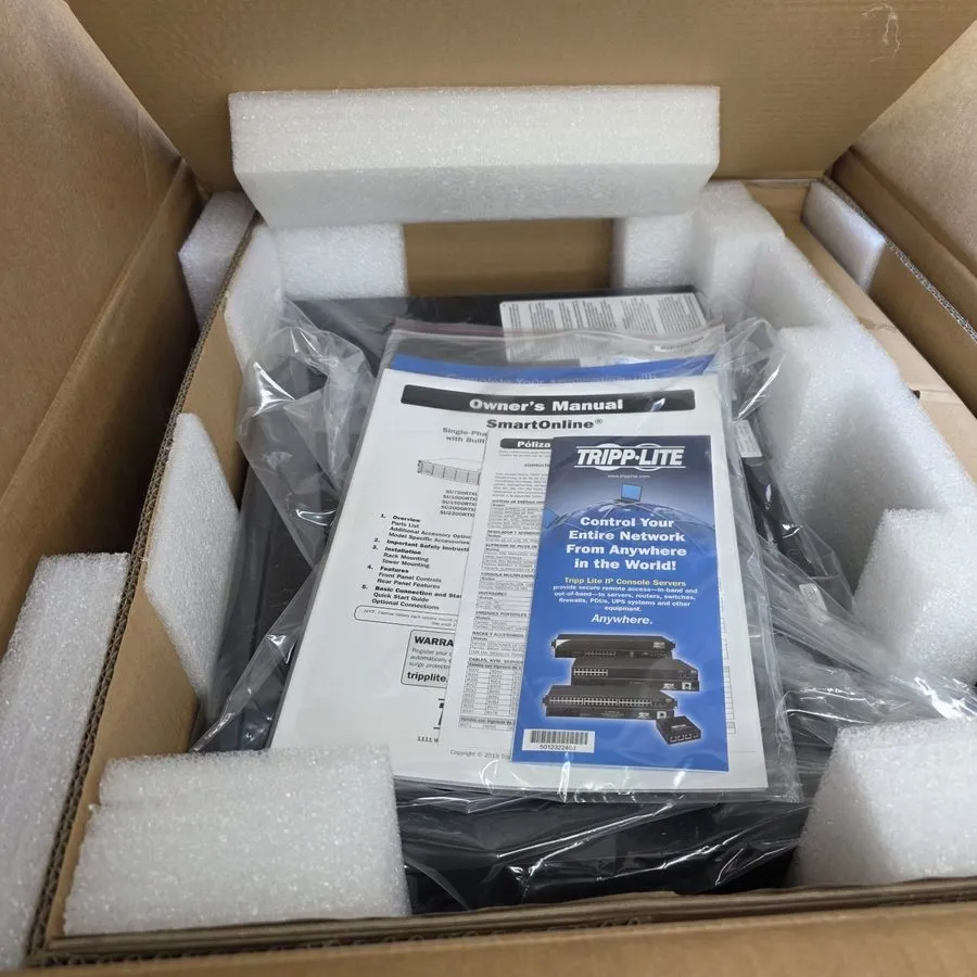 Стойка/шкаф Tripp Lite SmartOnline 1000VA 900W Double Conversion UPS 120V SU1000
