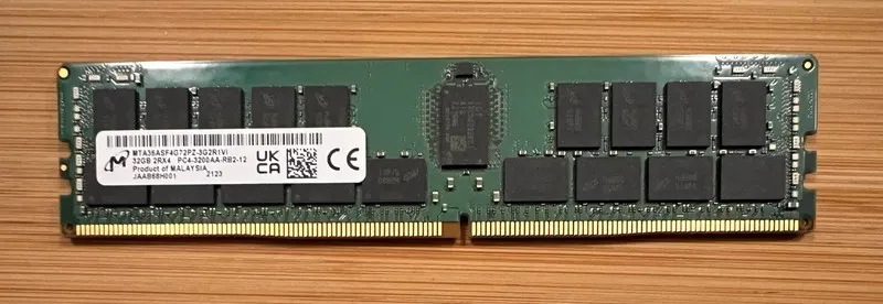 Модуль памяти Micron MTA36ASF4G72PZ-3G2R1VI 32GB DDR4-3200 ECC Registered RDIMM 