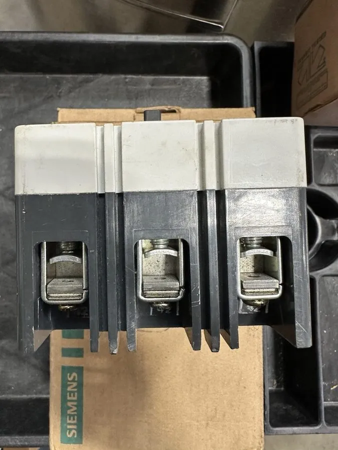 Автоматический выключатель Eaton / Cutler Hammer FD3080 80A 3-Pole Circuit Break