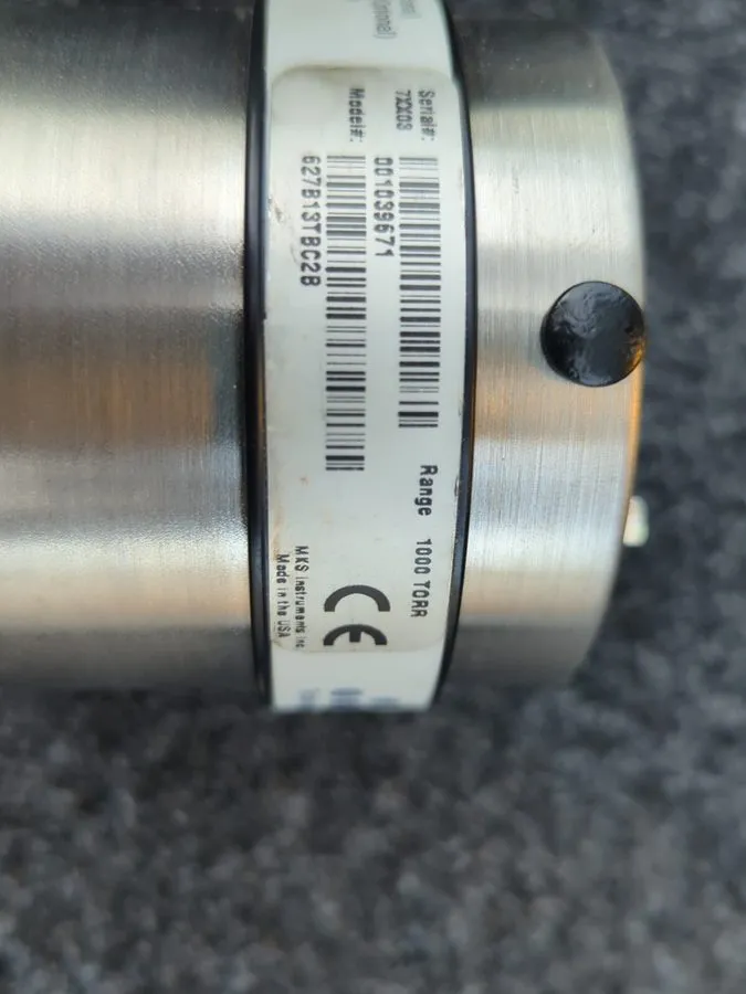 Электронный компонент MKS 627B13TBC2B, Baratron Capacitance Manometer 1000 TORR  — фото лота 1