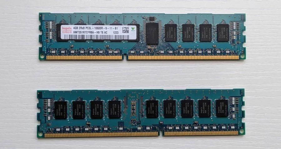 Модуль памяти Hynix 2x4GB Server RAM Sticks 2Rx8 PC3L-10600R-9-11 HMT351R7CFR8A- — фото лота 1