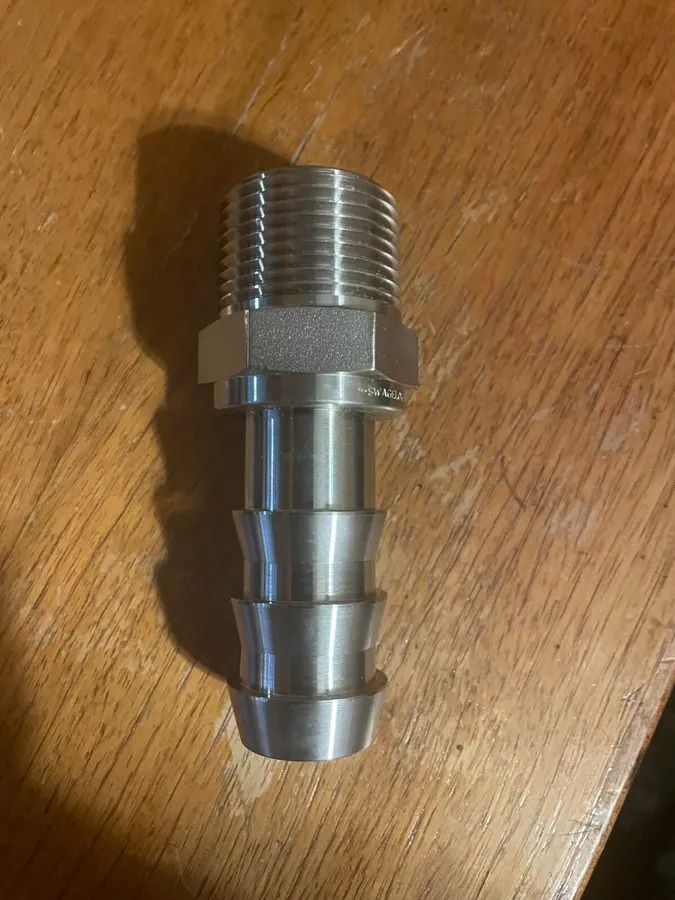 Фитинг Swagelok SS-QC6-B-600 Quick Connect Body Stainless Steel Tube Fitting — фото лота 1