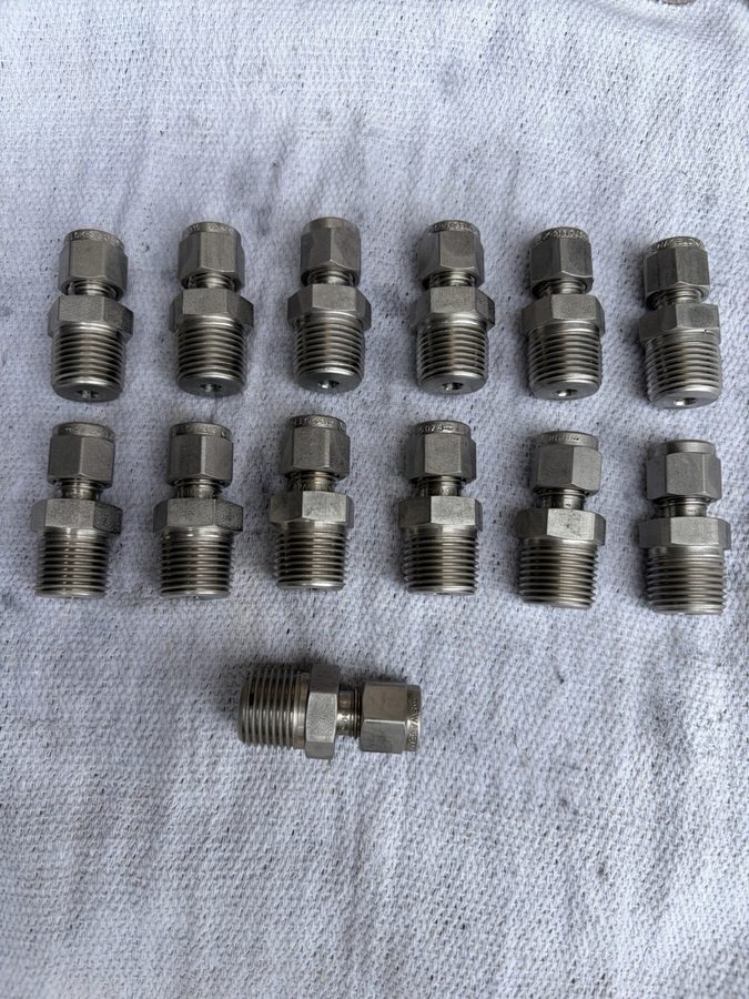 Фитинг Swagelok SS-400-1-6 Stainless Steel Swagelok Tube Fitting FNSP