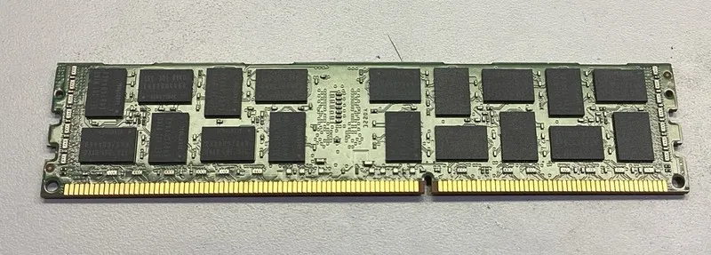 Модуль памяти 2 x 8GB Samsung M393B1K70DH0-YK0 2Rx4 PC3L-12800R DDR3 RAM (16GB i