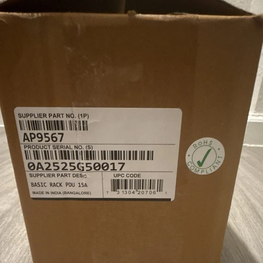 Блок розеток PDU APC AP9567 Basic Rack PDU 0U 15A 100/120V 14-Outlet NEMA 5-15R