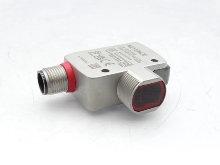 Датчик Keyence LR-ZB240CB Laser Sensor Free / F