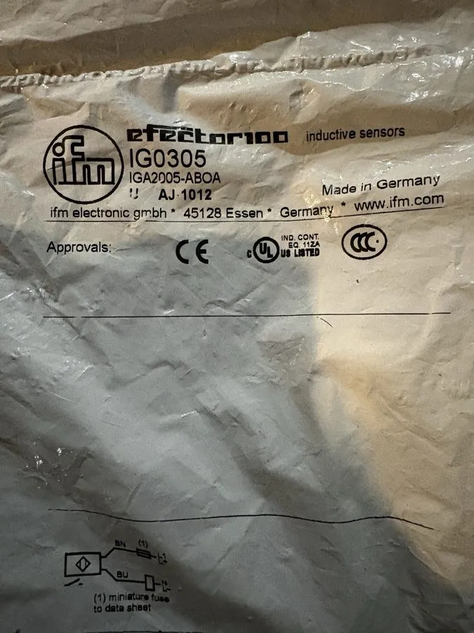 Датчик приближения IGA2005-ABOA IFM Efector Proximity Sensor, 20-250VAC/DC, 45-6
