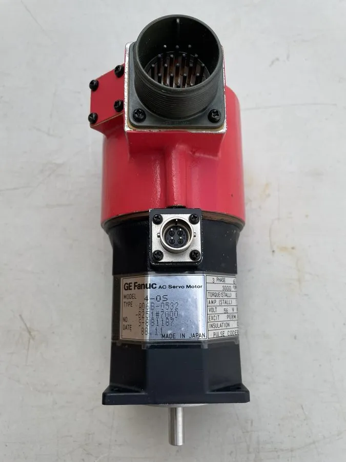 Серводвигатель GE FANUC AC Servo Motor Model 4-OS, Type A06B-0532-B251 # 7000 — фото лота 1
