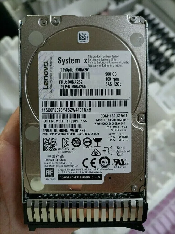 Жёсткий диск Lenovo 00NA251/00NA252 2.5" 900GB 10K SAS 12Gbps G3HS 512E HDD
