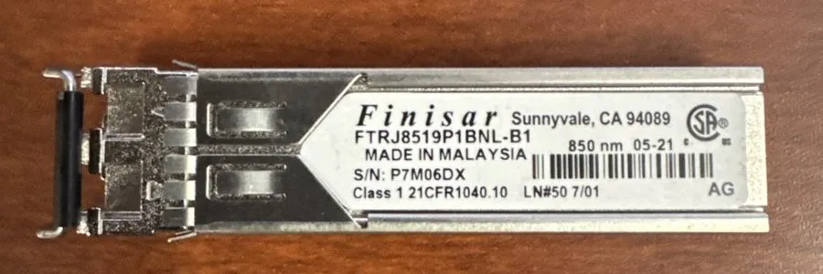 Трансивер Finisar FTRJ8519P1BNL-B1 850nm SFP Fiber Transceiver — фото лота 1