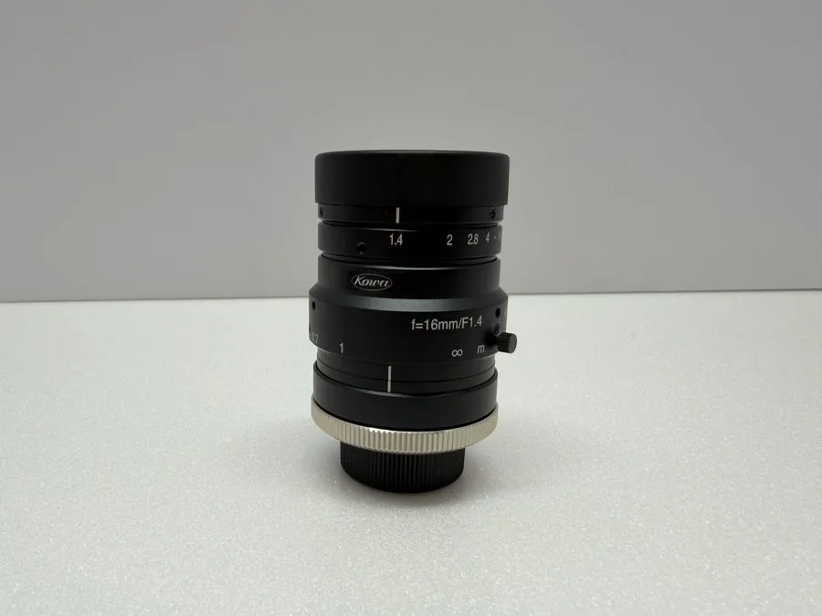 Объектив Kowa LM16HC 16mm F1.4 C-Mount Lens 1” Sensor CCTV Machine Vision Japan — фото лота 1