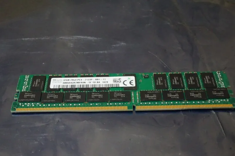 Модуль памяти KINGSTON 32GB 2Rx4 PC4-2400T-RB1-11 DDR4 SERVER RAM ECC REG PC4-24