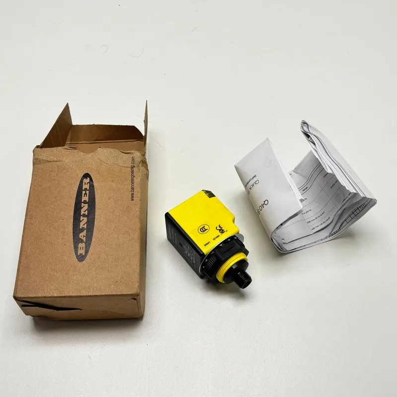 Фотоэлектрический датчик Banner Engineering Q40AW3FF600Q1 Photoelectric Sensor