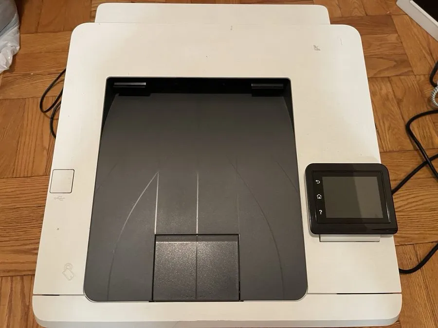 Лазерный принтер HP Color LaserJet Pro M252dw Wireless Duplex Color Laser Printe