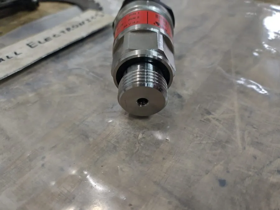 Датчик давления DANFOSS MBS3000 060G1125 Pressure Transmitter KD