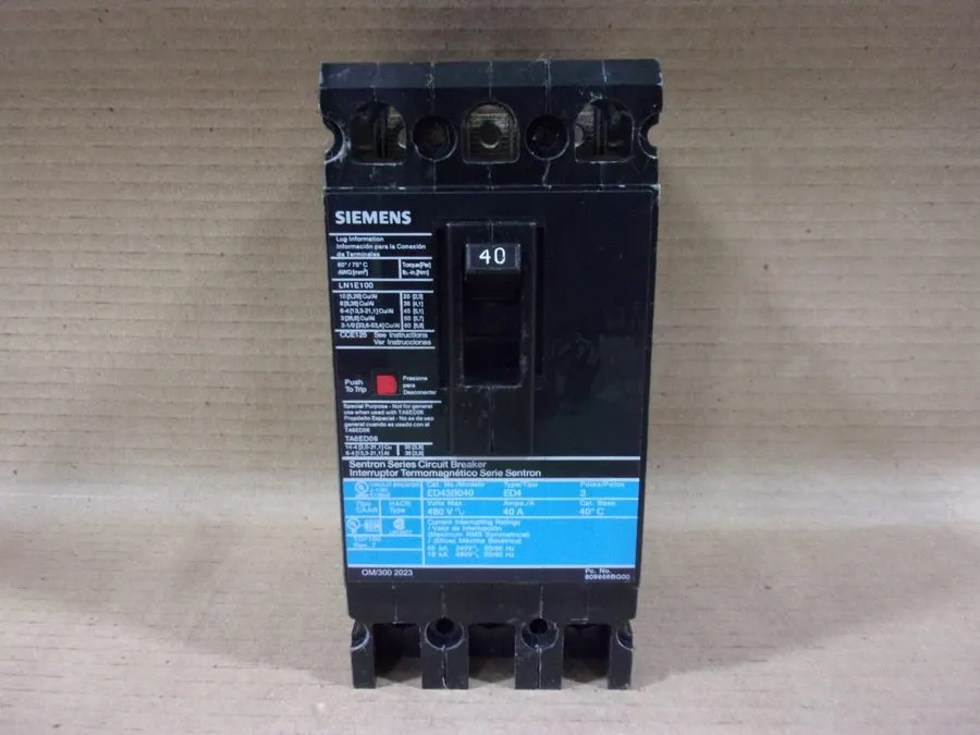 Автоматический выключатель Siemens Sentron ED43B040 Molded Case Circuit Breaker 