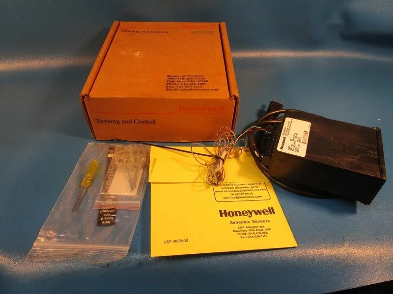 Преобразователь сигнала Honeywell 060-3147-02, Model GM Digital Display and Sign