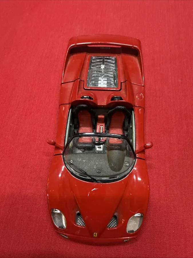 Операторское оборудование BBU565 Burago Ferrari F50 Open Top 1995 1/24 Die Cast  — фото лота 2