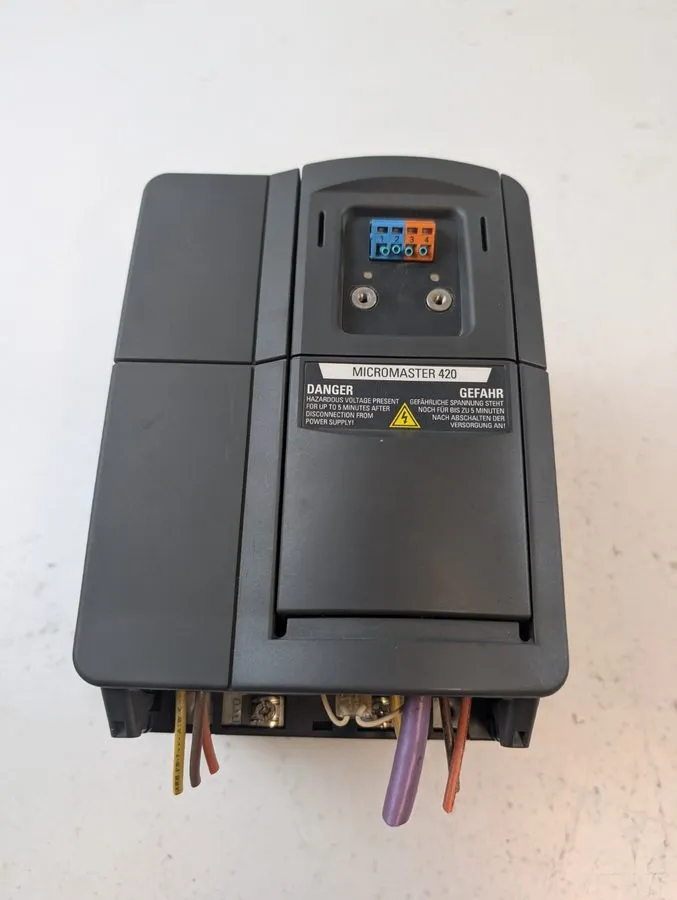 Частотный преобразователь SIEMENS 6SE6420-2UD24-0BA1 Inverter Drive MICROMASTER 