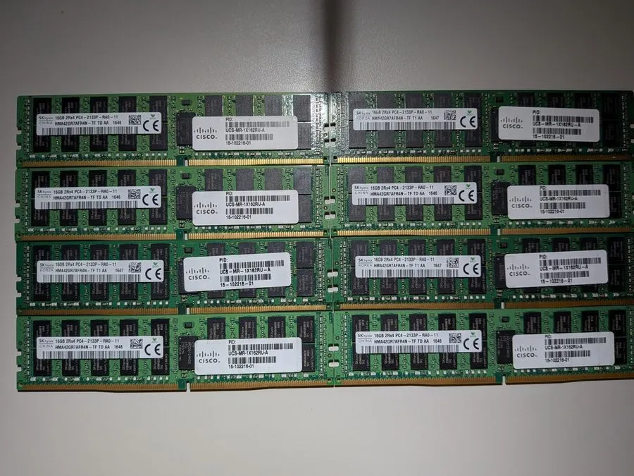 Модуль памяти Cisco 16GB DDR4 PC4-2133P ECC Registered RDIMM 288-Pin UCS-MR-1X16