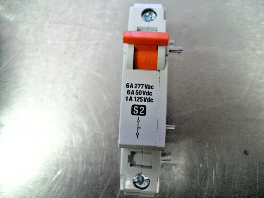 Автоматический выключатель Allen Bradley 1492-ACB SER B Circuit Breakers AD-448