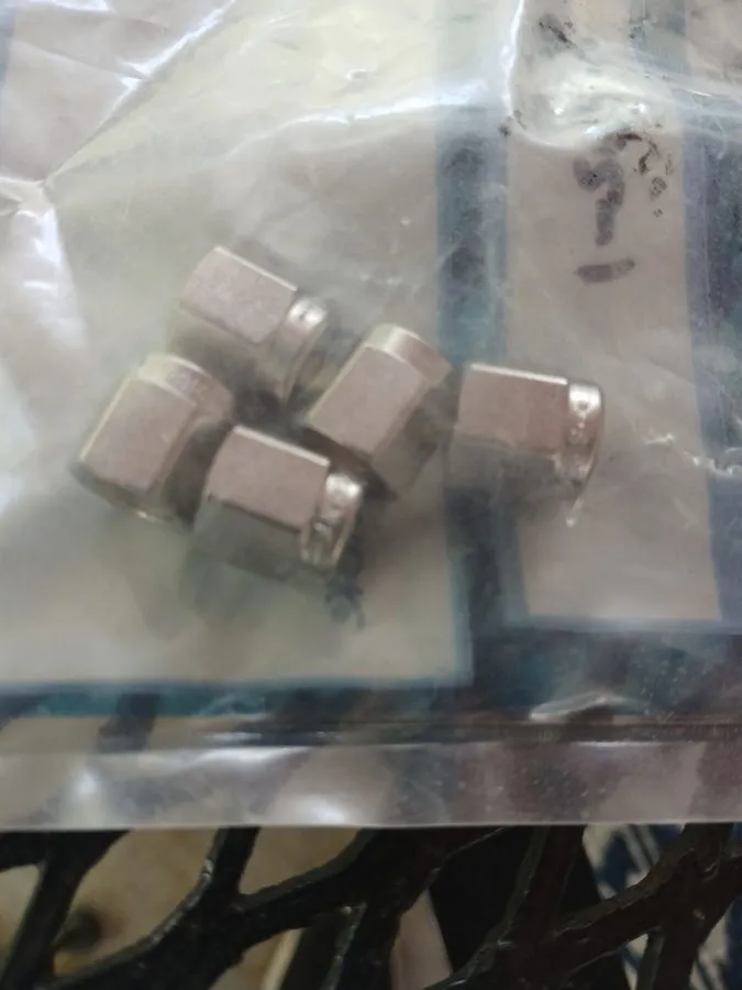 Фитинг Swagelok SS-202-1 316 Stainless Steel 1/8" Tube Fitting Nuts