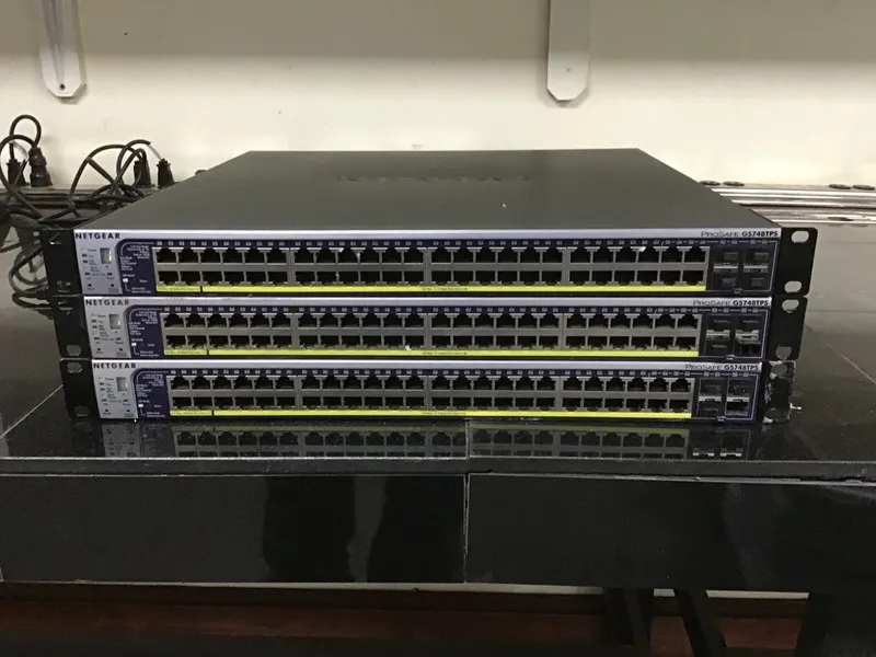 Коммутатор NETGEAR ProSafe GS748TPS 48 Port Gigabit PoE Stackable Smart Switch