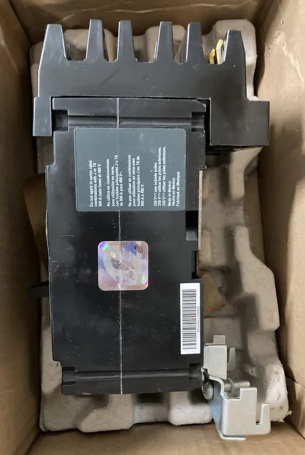 Автоматический выключатель SQUARE D FH36020 20 amp 600 volt I line Circuit Break